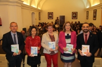 Autoridades en la presentacin del libro