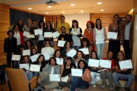 Los alumnos con sus diplomas