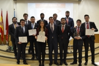 Miembros del Aula de Debate de la Universidad de Crdoba, tras vencer en el torneo.