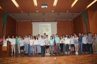 Foto de familia de premiados y autoridades